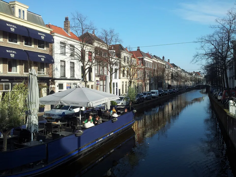 Delft'te bir kanal